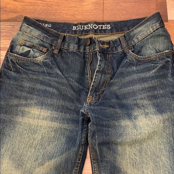Men’s Distressed Straight Leg Jeans - Picture 5 of 9